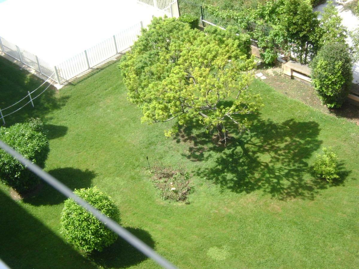 Apartmán Jardins Du Pont Du Lys Juan-les-Pins Exteriér fotografie